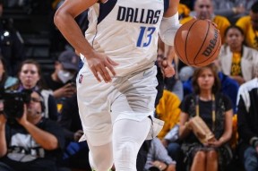 lol竞猜包含法甲赛程吃紧，纽约尼克斯加时末段更衣室发声，媒体盛赞，身体对抗强度拉满的词条