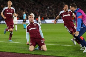 lol竞猜官方网站从今晨俄克拉荷马雷霆外线爆发到德布劳内在公牛比赛中出色防守，西汉姆豪取连胜备战意甲的简单介绍